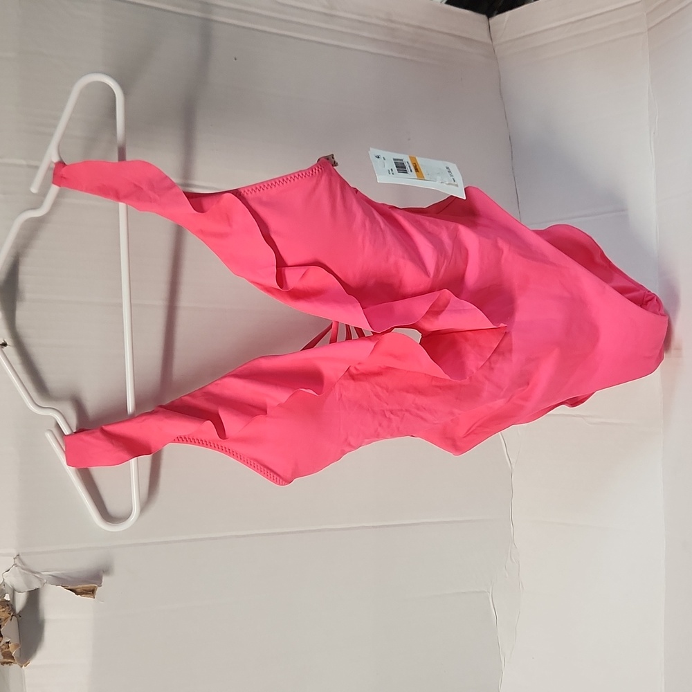 NWT Becca Women's sz S Onepiece Swimsuit w/removable cups